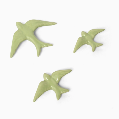 Ornamentos de andorinhas verdes