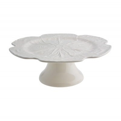 Prato para bolo branco em cerâmica com suporte e design de pétalas