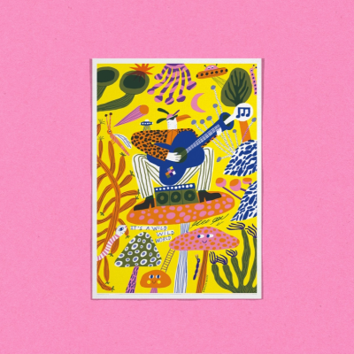 Ilustração colorida de personagem com guitarra sentado em cogumelos em fundo amarelo