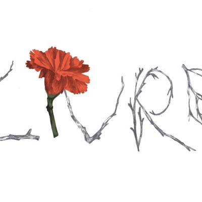 Palavra LOVRE feita com galhos secos e flor vermelha no lugar da letra O