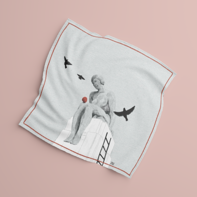 Lenço branco com ilustração de estátua de mulher cinza sentada e pássaros pretos