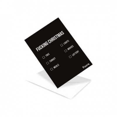 Cartão preto com texto branco e várias caixas de seleção, acompanhado de um envelope branco