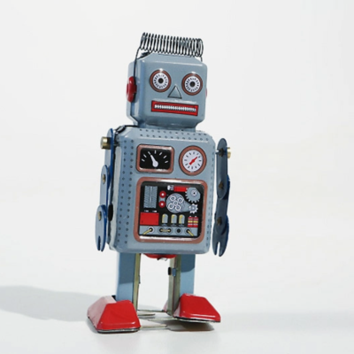 Robô de metal retro azul e vermelho com detalhes coloridos