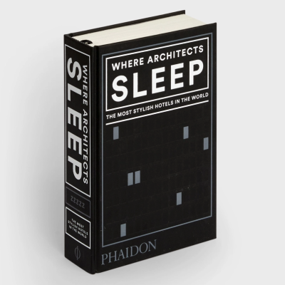 Livro preto com título branco WHERE ARCHITECTS SLEEP