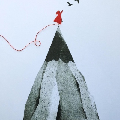 Ilustração de montanha com figura humana e pássaros