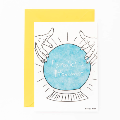 Cartão com desenho de mãos segurando bola de cristal azul com texto e envelope amarelo
