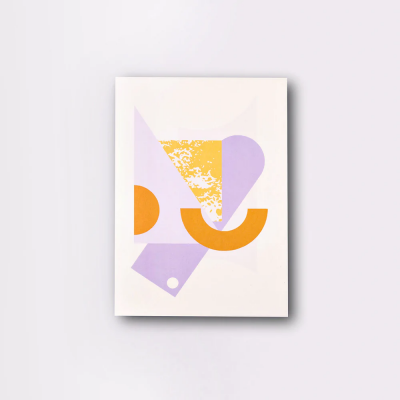 Cartaz abstrato com formas geométricas em lilás e laranja