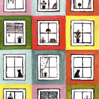 Ilustração de janelas coloridas com plantas, cortinas, gatos e objetos domésticos.