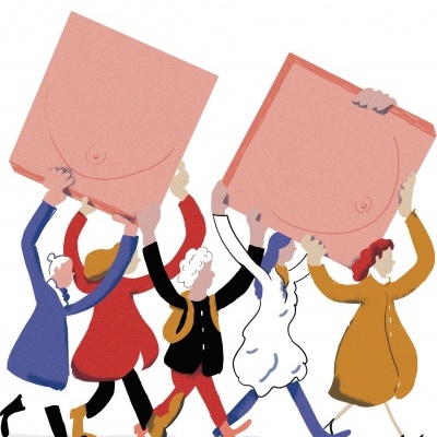 Cinco pessoas carregando grandes caixas cor-de-rosa em fundo branco