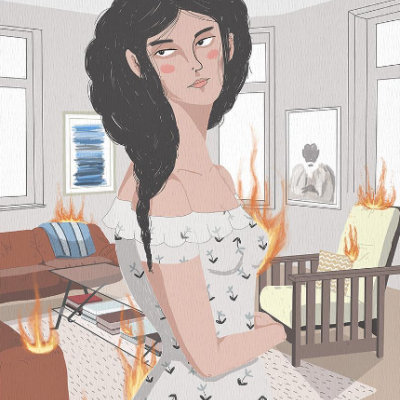 Mulher de vestido branco numa sala com chamas pequenas em móveis.