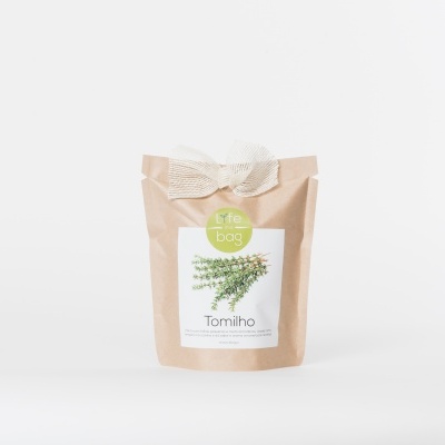 Embalagem de papel castanho de Tomilho com laço branco