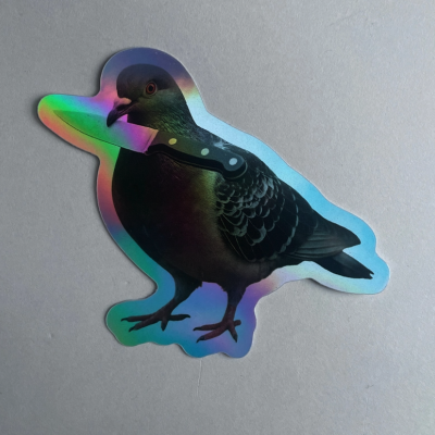 Autocolante holográfico de pombo com faca