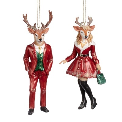 Ornamentos natalícios de cervos vestidos com fatos vermelhos