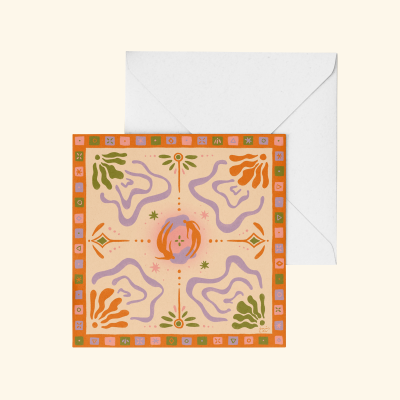 Cartão decorativo colorido com envelope branco