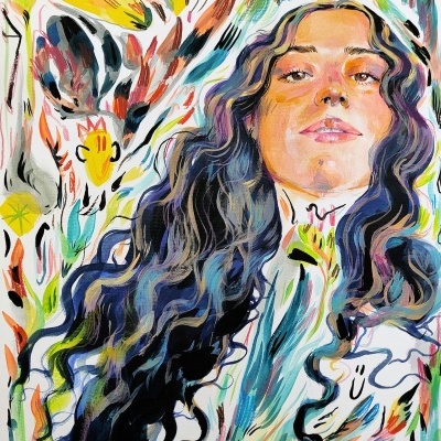 Pintura colorida de mulher com cabelo longo ondulado e elementos abstratos coloridos.