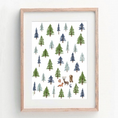 Quadro com ilustração de árvores coloridas e animais