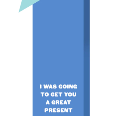 Saco azul para garrafa com texto branco impresso