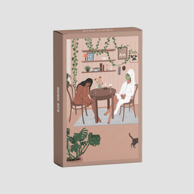 Caixa de produto com ilustração de duas mulheres em cenário de spa em casa.