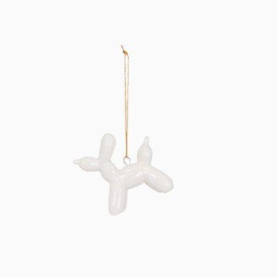 Enfeite pendente branco em forma de cão de balão com corrente dourada