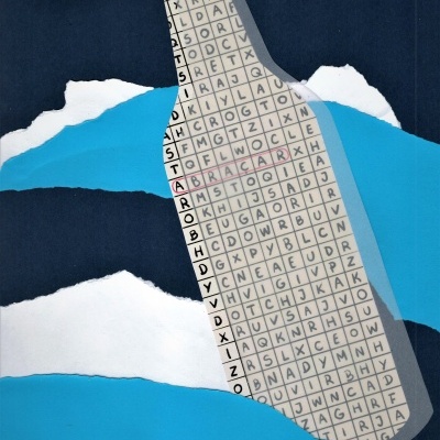 Desenho de garrafa com grelha de letras e texto manuscrito 'não te esqueças de...' num fundo azul e branco.