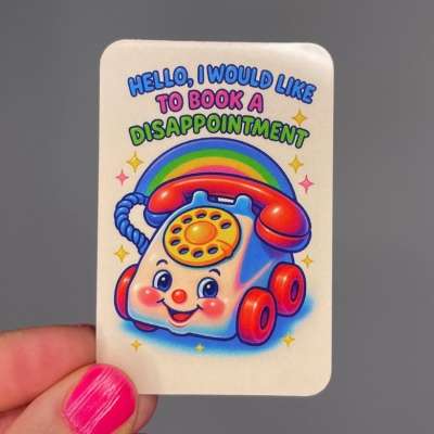 Cartão com ilustração de telefone antigo sorridente e texto colorido