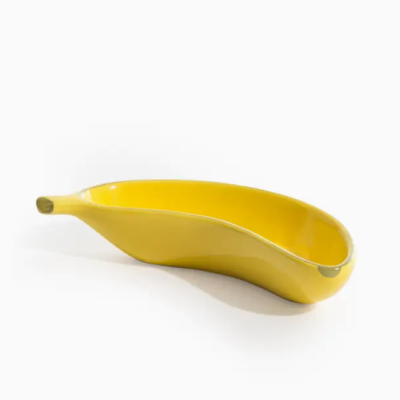 Travessa cerâmica amarela em forma de banana