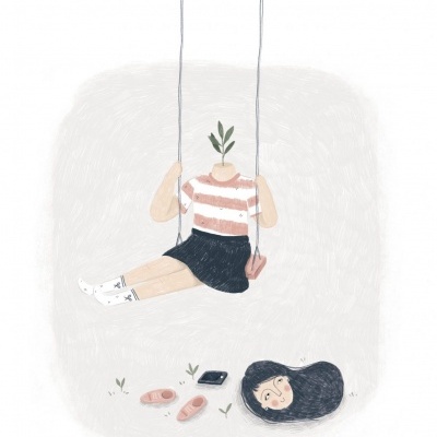 Ilustração de pessoa sem cabeça a balançar em baloiço com planta no lugar da cabeça, e cabeça no chão junto a chinelos e telemóvel.