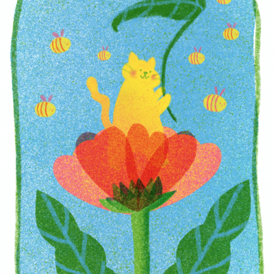 Ilustração de gato num grande flor vermelha, abelhas amarelas e folhas verdes em fundo azul.