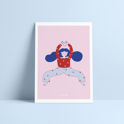 Cartaz ilustrado com pessoa em posição de yoga sobre fundo rosa