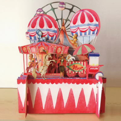 Modelo de papel 3D de parque de diversões com carrossel, balões, roda gigante e carrinho de comida