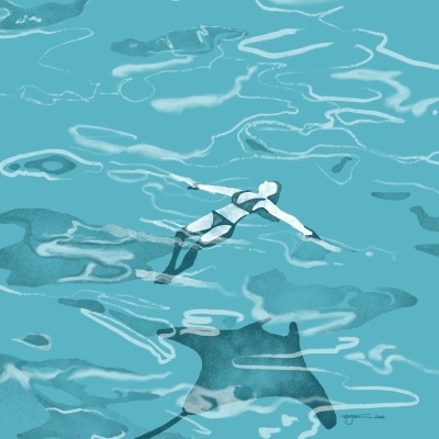 Pessoa a flutuar numa piscina azul em fato de banho preto e branco