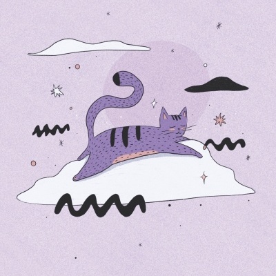 Gato roxo a dormir numa nuvem branca com fundo lilás e formas pretas e brancas ao redor