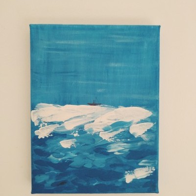 Tela abstrata azul e branca com padrões ondulados