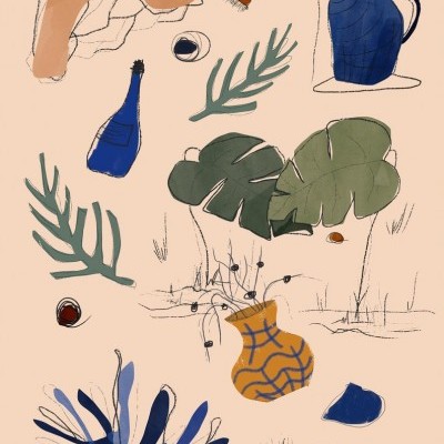 Ilustração abstrata com jarra azul, vaso amarelo, folhas verdes e azuis em fundo bege