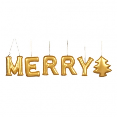 Balões dourados decorativos com forma das letras MERRY e uma árvore de Natal