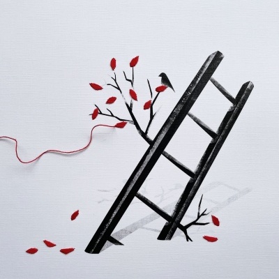 Escada preta com ramos e folhas vermelhas, pássaro preto e fio de lã vermelho sobre fundo branco.