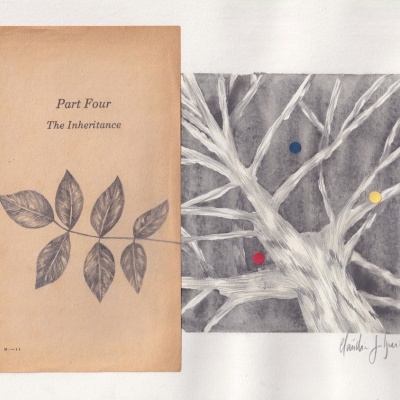 Página de livro com texto e desenho de ramo com folhas e desenho a grafite de árvore com círculos coloridos.