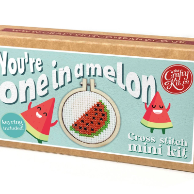 Caixa de kit de ponto cruz para bordar fatia de melancia