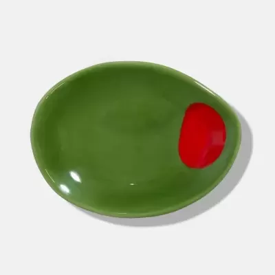 Prato oval verde com detalhe vermelho na borda.