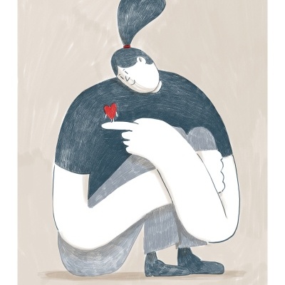 Ilustração de figura humana a segurar um coração vermelho