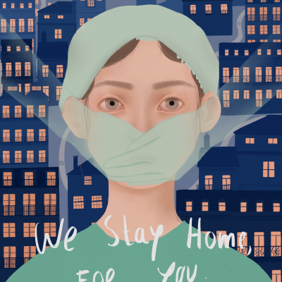 Pessoa de touca e máscara cirúrgica verdes com fundo de prédios iluminados à noite e texto We Stay Home For You