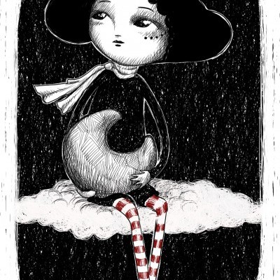 Desenho em preto e branco com detalhes vermelhos de uma personagem sentada numa nuvem segurando uma lua