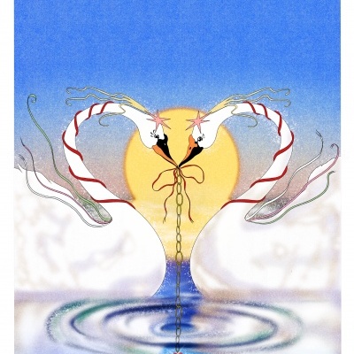 Ilustração colorida de dois cisnes formando um coração com seus pescoços perante um sol e água