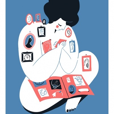 Ilustração de pessoa sentada lendo cartão cercada por molduras coloridas com fundo azul