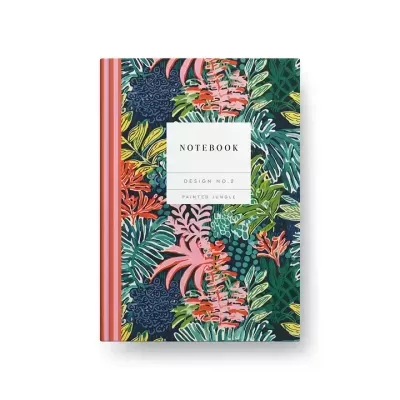 Caderno com capa decorada por folhas tropicais coloridas e texto centralizado na capa