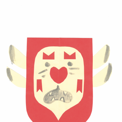 Máscara decorativa de papel com desenho de rosto em vermelho e amarelo claro