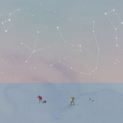 Céu com constelações brancas e figuras pequenas sobre superfície azul