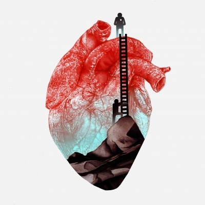 Coração humano detalhado com duas silhuetas humanas e escada preta