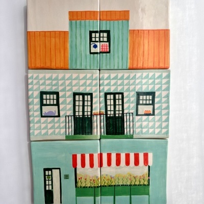 Azulejos decorativos de fachada de prédio colorido