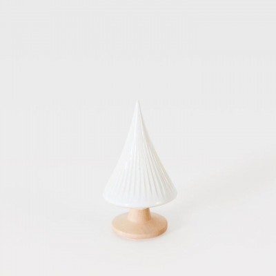 Objeto decorativo em forma de árvore de Natal